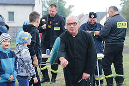 Kutschkau / Chociszewo - Pfarrer als Meister des Baskenmützewerfens