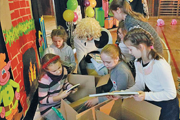 Schüler der Meseritzer Grundschule bekommen neue Bücher als Preis zur Leseförderung