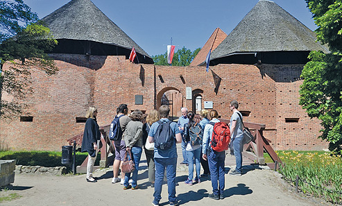 Studenten aus Landsberg a.d. Warthe und Kiel in Meseritz