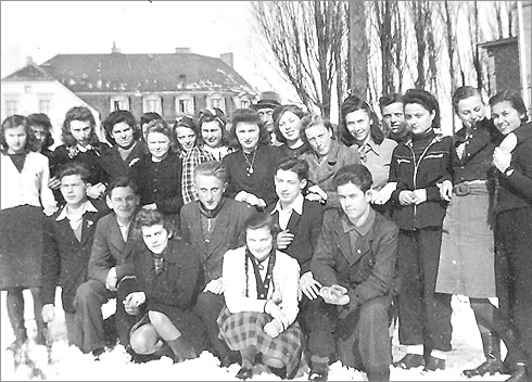 Suchbild Handelsschule Meseritz 1942-44