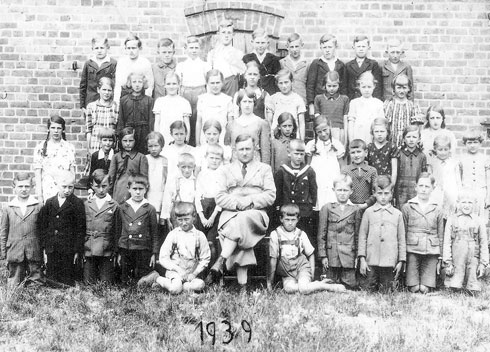 Suchbild Volksschule Punkien, 1939