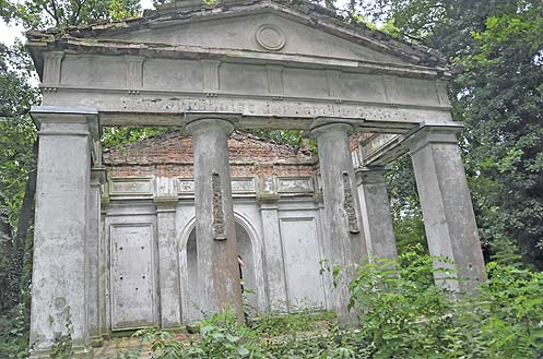 Mausoleum der Familie Büttner in Grunzig