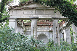Gorunsko / Grunzig – Mausoleum der Familie Büttner