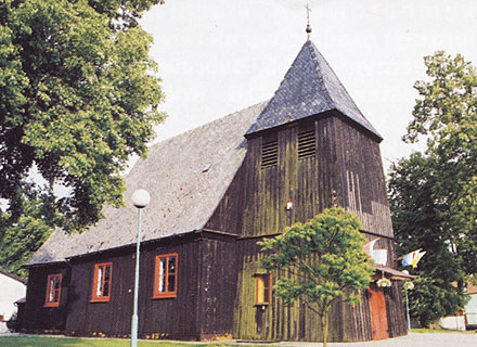 Holz-Kirche in Kuschten