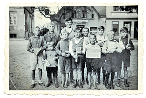 Kinder aus Betsche, Foto: B. Materne, HGr Archiv 